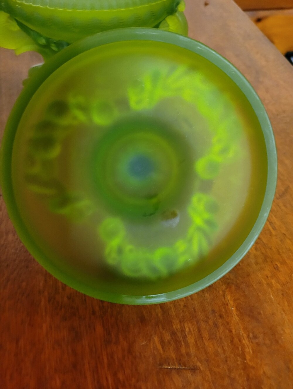 Westmoreland Satin Green Decorative Glass Candy Dish with Lid (116) - Picture 5 of 5